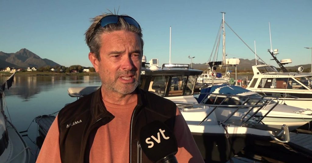 Han hjälpte till i sökinsatsen efter båtolyckan: ”Meterhöga vågor”