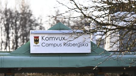Falska våldslarm utlöser evakuering vid Risbergska skolan i Örebro