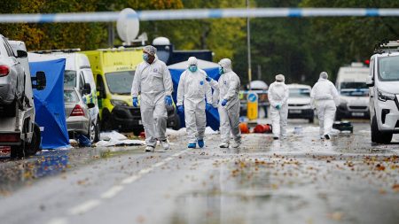 Svenska versionen:
Angriparen vid synagogan i Manchester svor trohet till Islamiska staten