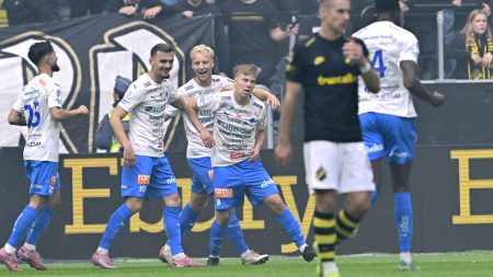 Värnamo Överraskar AIK med 3-2-Seger i Allsvenskan-Match
