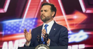 Max Hjelm: Inbördeskrig i Trumprörelsen – JD Vance leker med elden