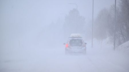 Polis: Ta varningen om nyårsdagens snöstorm på allvar
