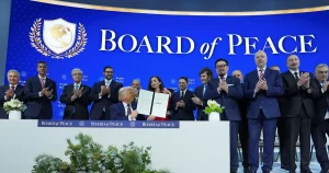 Michael Winiarski: Krigspresidenten Trumps fredsråd är snart bortglömt