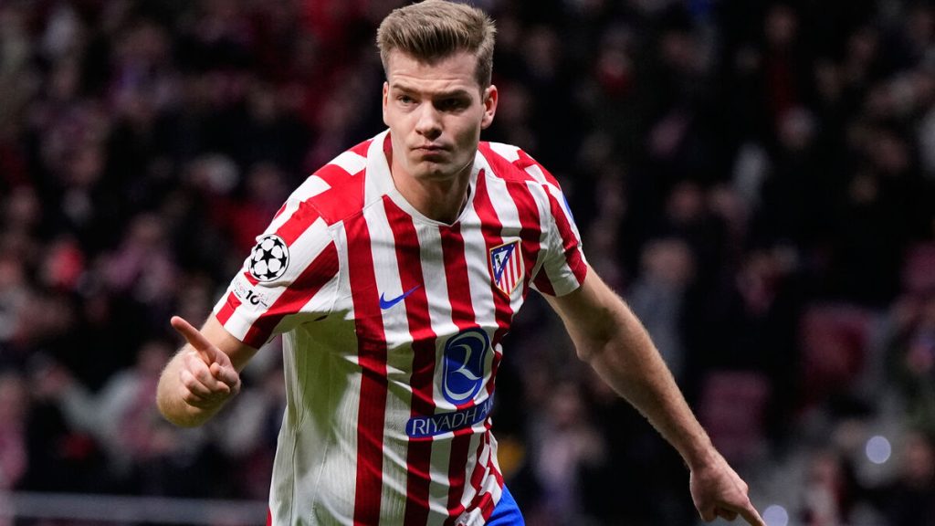 Atlético Madrids anfallare Alexander Sørloth förd till sjukhus efter huvudskada