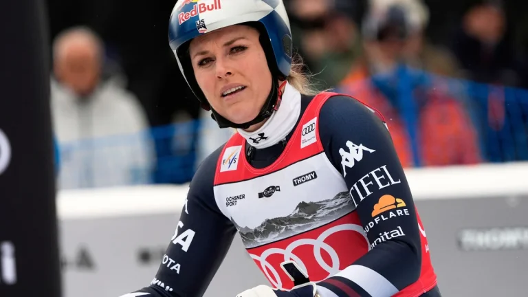 Efter kraschen är Vonn klar för lördagens super-G, meddelar tränare