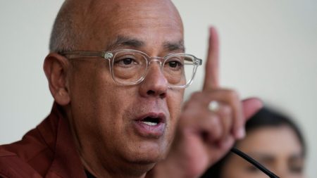 Venezuela öppnar oljeindustrin för privata investeringar