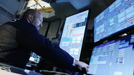 USA:s aktiemarknad fortsätter att stiga när teknikjättar lyfter S&P 500, Dow och Nasdaq