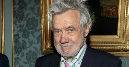 Konstnären bakom regnbågen på Stadions t-bana död