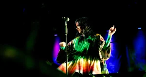 Björks uppmaning till Grönland: ”Kära grönländare, förklara er självständiga”