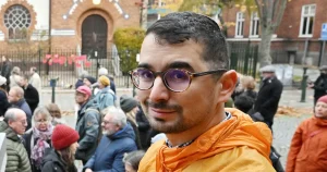 V-politiker försvarar hotaktion mot ministrar: ”Demokratikämpar”