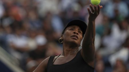 Venus Williams får wildcard, blir äldsta kvinnan att spela i Australian Open