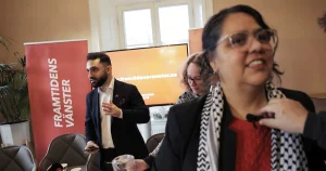 Avhoppade V-politiker startar nytt parti