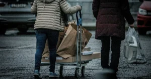 Prognos: Mer konsumtion lyfter svensk ekonomi