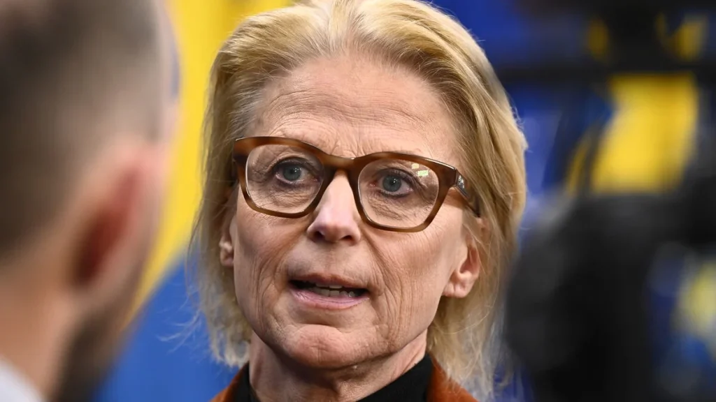 Finansminister Svantesson förväntar sig att livsmedelsmomsen höjs igen