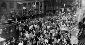 Henrik Berggren: Hoppas att det inte krävs ett nytt krig för att nå konsensus om demokratin