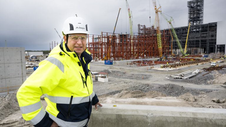 Stegra bekräftar att finansieringen går enligt plan