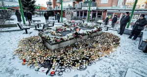 Strömmer öppnar för att se över namnlagen efter mordet