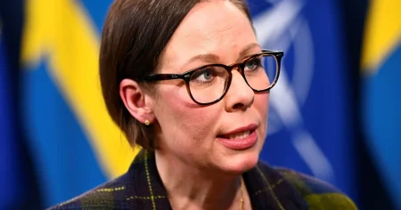 Utrikesministern pressas om hårdare linje mot Iran – ”vill se en tydlig svensk linje”