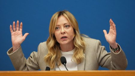 Meloni: EU bör återuppta samtal med Ryssland om Ukraina