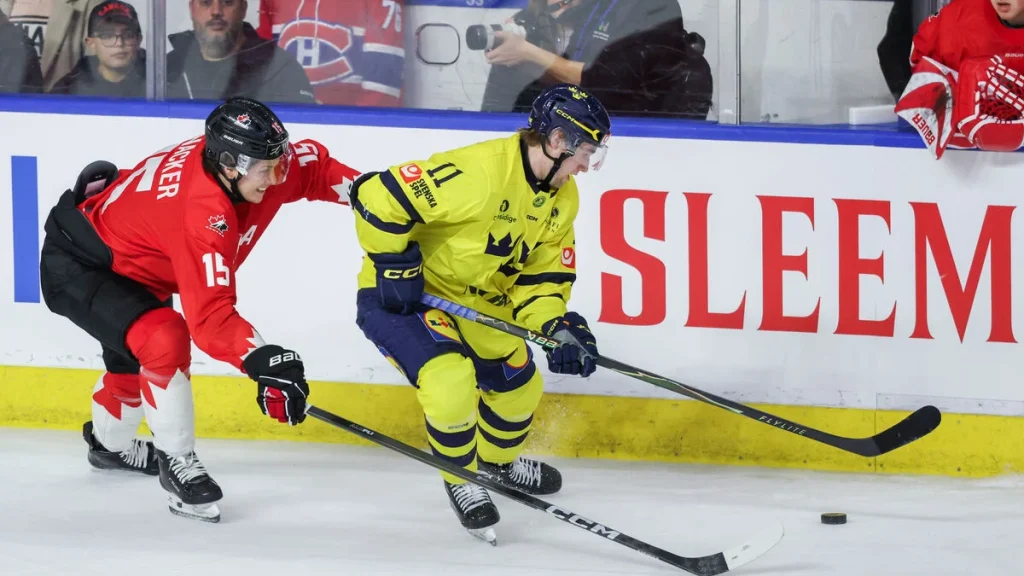 Svenska stjärnforwarden Lucas Pettersson sjuk, missar semifinalen i Junior-VM i ishockey