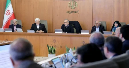 Nathan Shachar: Irans diktatur är ett lapptäcke av olika maktcentrum