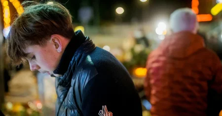 Turister och lokalbor först på plats att hjälpa offren