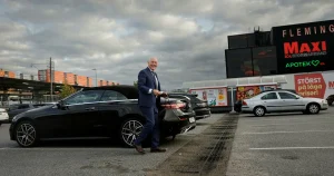 Advokatsamfundet tar strid mot alla i politiken – utom Vänsterpartiet