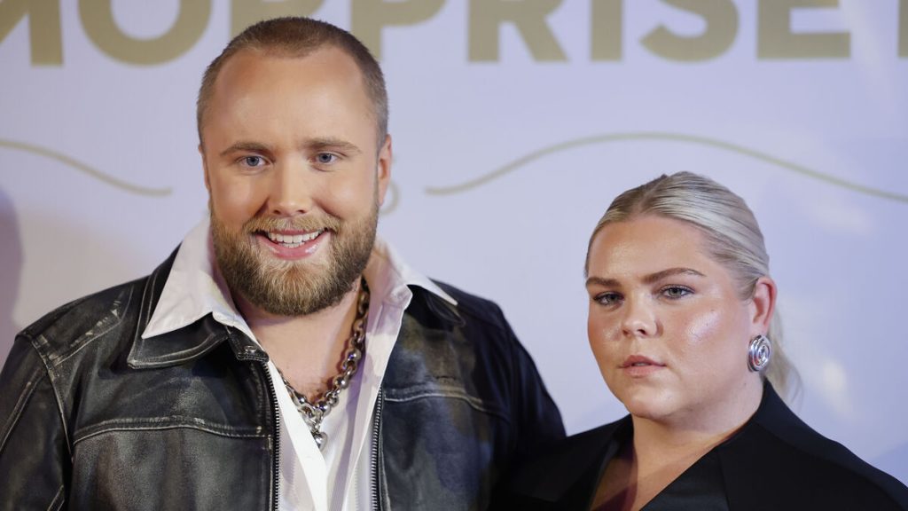 Podcasten Excuse Me flyttar bakom en betalvägg efter övergången till Podme