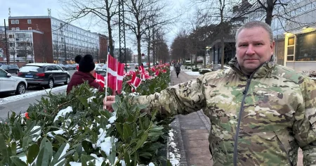 USA:s ambassad tog bort flagghyllning – då gav danska veteraner svar på tal