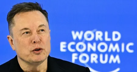 Musk i Davos: Självkörande bilar i EU om en månad
