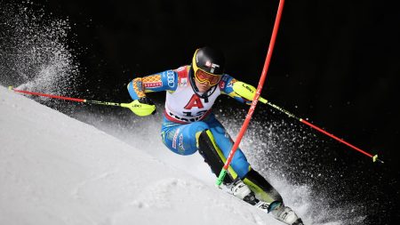 Swenn Larsson femma efter första åket i Flachau-världscupslalom