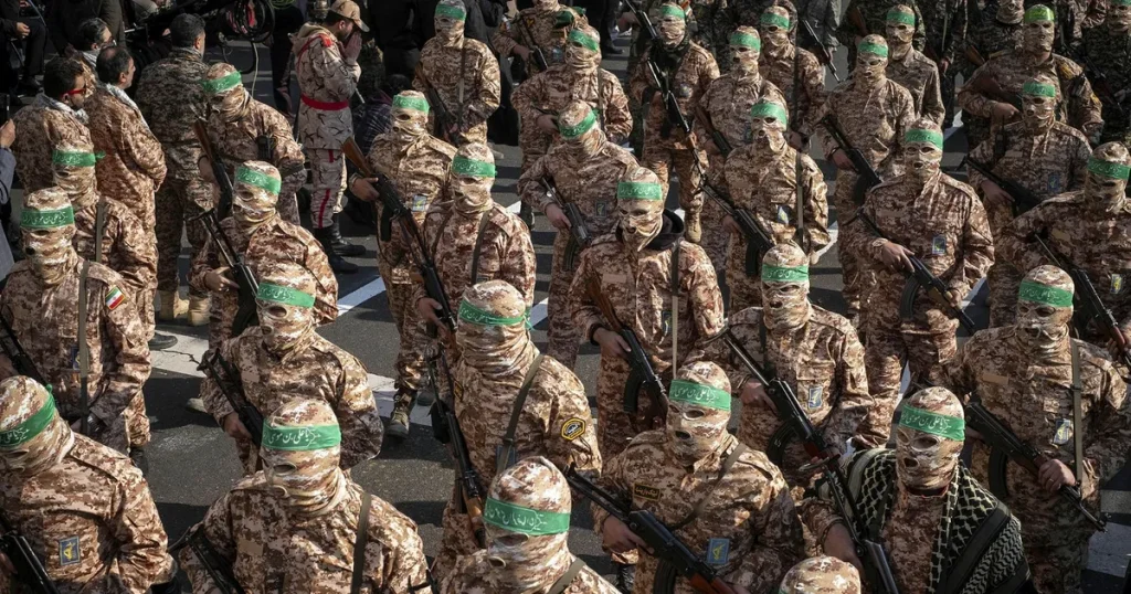 Nathan Shachar: Revolutionsgardet – regimens starkaste falang är dess svagaste punkt