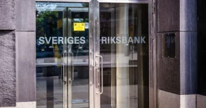 Carl Johan von Seth: Fallande inflation kan ge Riksbanken lyxhuvudvärk