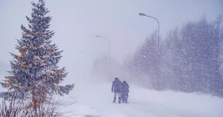Olle har varit utan ström hela dagen: ”Jag läser en bok”
