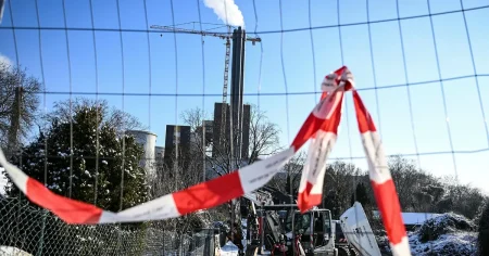 Lisa Magnusson: Får en makthavare spela tennis mitt under brinnande kris?