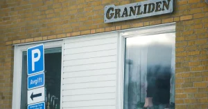 Personal på äldreboende stängs av – politiker visste inget om krisen