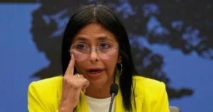 Delcy Rodríguez i kläm mellan Trump och Maduros dödspatruller
