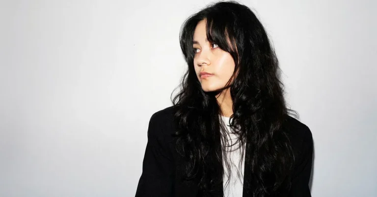 Unga kvinnors kroppar är vapen mot dem själva och mot varandra