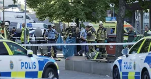 Ordern innan dådet: ”Smattra alla du ser”