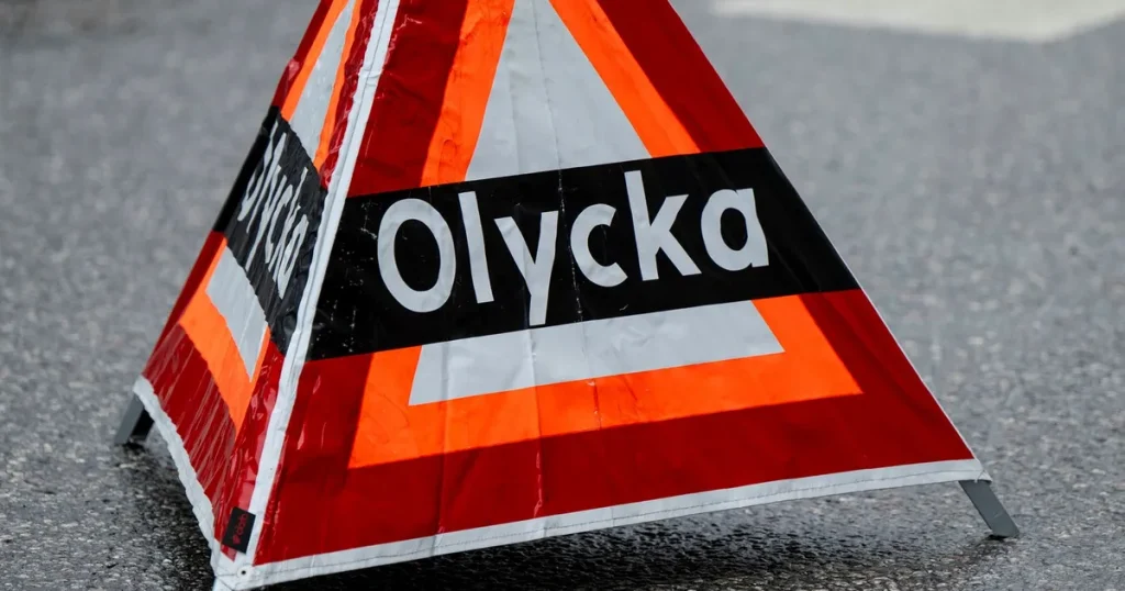 Stopp efter masskrock på E4 – flera skadade