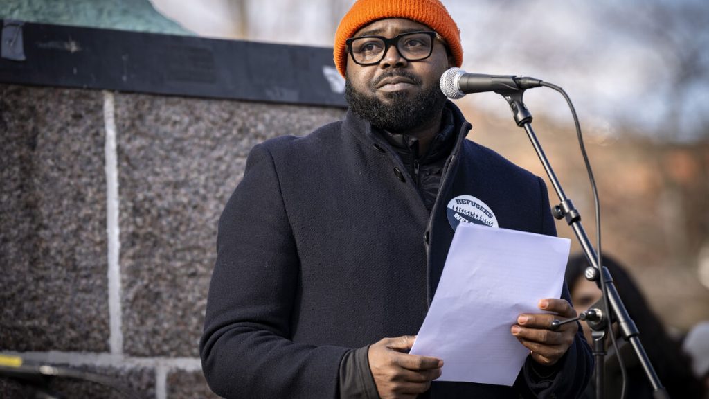 Tusentals vräkta, något är djupt fel