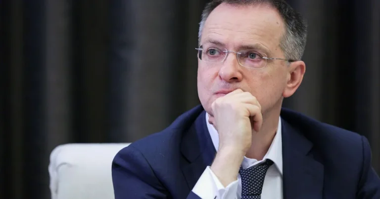 Samtalen i gång – rysk rockad tyder på tuffare tag