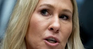 Marjorie Taylor Greene: Maga var en lögn
