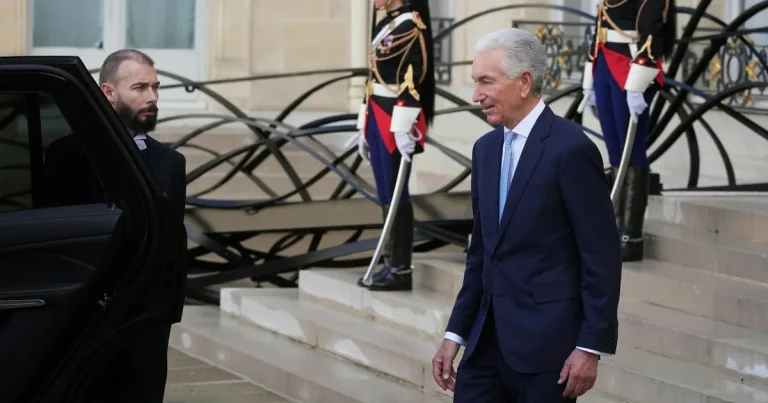 Trumps ambassadör får besöksförbud i Frankrike