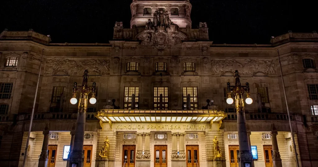 Jacob Lundström: Jag fattar applåderna efter aktionen på Dramaten