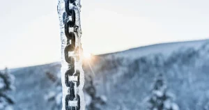 Kylan biter sig fast i hela landet – därför är det så kallt