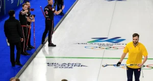 Attack mot svensken i curlingbråket: ”Han borde skämmas”