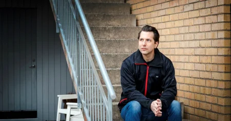 Sökte 200 jobb efter revisorsutbildningen – jobbar fortfarande som gitarrlärare