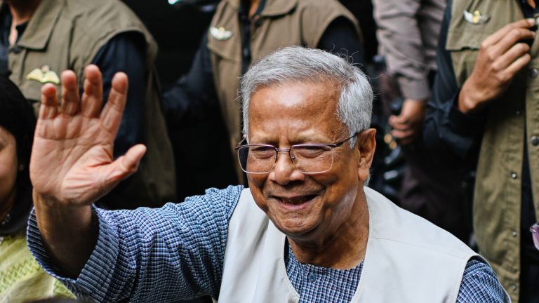 Nobelpristagare ger makt till nyligen vald regering i Bangladesh