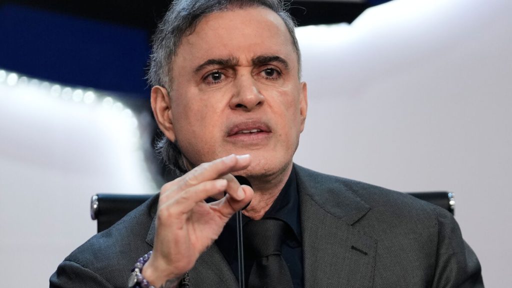 Maduros hårda åklagare avgår och utses till allmän ombudsman